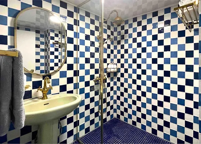 Peaceful 2 Bedroom & Cityview Close To Iconic Sites Seoul